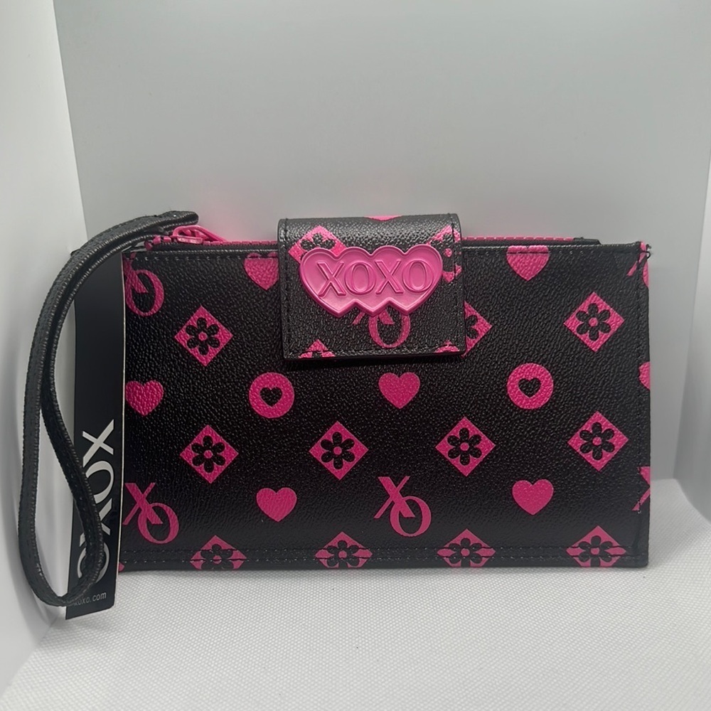 XOXO Black and Pink Geometric Wristlet Clutch